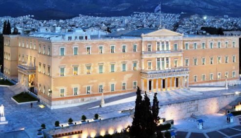 Picture 0 for Γραφείο προϋπολογισμού Βουλής: 2,8 δισ. την εβδομάδα οι απώλειες από τα capital controls