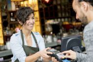 Από την εστίαση ξεκινούν τα υποχρεωτικά POS