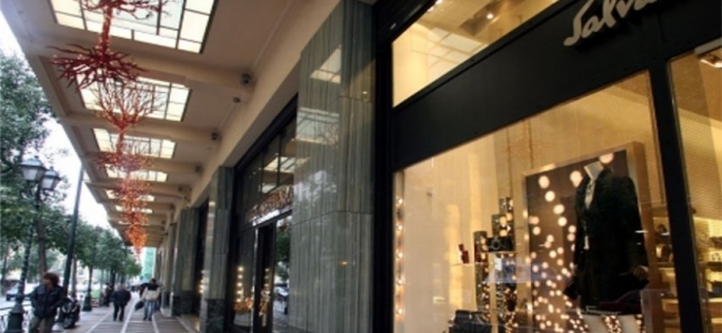 Picture 0 for Τι προβλέπει το Μνημόνιο για το άνοιγμα των καταστημάτων της Κυριακές 