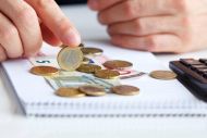 Επανέρχονται οι ασφαλιστικές κλάσεις για επαγγελματίες