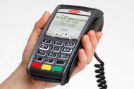 Υποχρεωτικά POS για περισσότερους ελεύθερους επαγγελματίες
