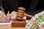 Τρεις στις δέκα φορό-υποθέσεις καταλήγουν στα δικαστήρια