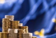 Χαμηλότερη ανάπτυξη και άνοδος πληθωρισμού λόγω του πολέμου