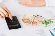 Ελεύθεροι επαγγελματίες: Πότε θα μπορεί να αμφισβητηθεί το τεκμήριο της ελάχιστης αμοιβής