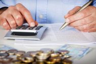 Πώς μπορείτε να μειώσετε έως 50% το πρόστιμο της Εφορίας