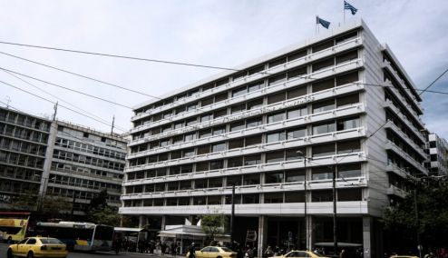 Picture 0 for Προϋπολογισμός: Λεφτά για ανάπτυξη, ελαφρύνσεις, έκτακτες παροχές και μεγαλύτερες αυξήσεις συντάξεων