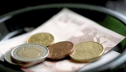 Picture 0 for Αφορολόγητα τα φιλοδωρήματα έως 300 ευρώ τον μήνα και για τους διανομείς με μπλοκάκι