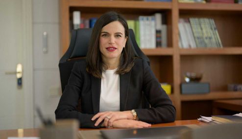 Picture 0 for  IRIS: Τα άγνωστα μυστικά της δωρεάν μεταφοράς χρημάτων από τη διευθύνουσα σύμβουλο της ΔΙΑΣ