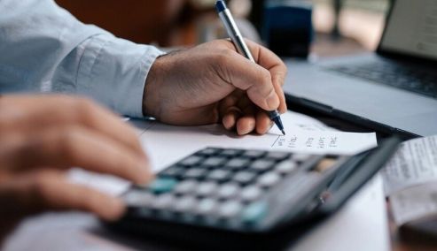 Picture 0 for Γάγγραινα ακρίβεια και στεγαστική κρίση - Διογκώθηκαν τα χρέη στην εφορία