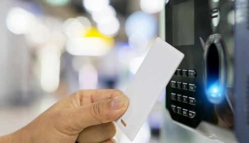 Picture 0 for Ψηφιακή κάρτα εργασίας: Ξεκίνησε η πιλοτική της εφαρμογή σε χονδρεμπόριο, ενέργεια και χρηματοπιστωτικό κλάδο  