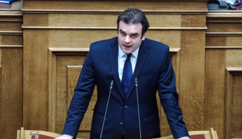 Picture 0 for Πιερρακάκης: Ψηφιοποιούμε τα τελωνεία - Το ΣΔΟΕ ενσωματώνεται στην ΑΑΔΕ