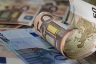 Η παγίδα στις μεταφορές χρημάτων μεταξύ συγγενών και φίλων: Πότε η ΑΑΔΕ επιβάλλει φόρο έως 40%
