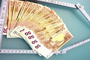 Μείωση των ασφαλιστικών εισφορών κατά 10% για τους 