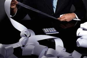 Βέβαιη η λήψη νέων μέτρων τον Μάιο ύψους 2 δισ. ευρώ - «Εύκολοι στόχοι» συντάξεις, μισθοί και εφάπαξ  