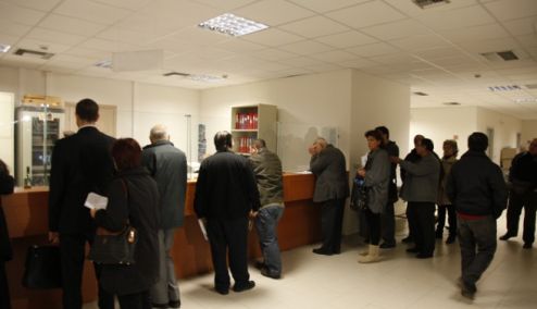 Picture 0 for Εγγυητικές επιστολές για να πληρώσει τις οφειλές του ζητά το Δημόσιο
