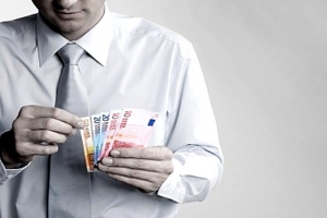 Εισιτήριο 25 ευρώ για εισαγωγή στα νοσοκομεία