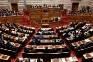 Κρας τεστ στη Βουλή υπό την απειλή της τρόικας 