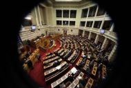 Ψηφίστηκαν οι τροπολογίες για ΕΝΦΙΑ και κόκκινα δάνεια